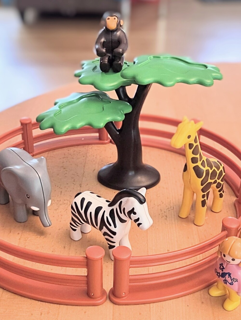 Playmobil 123 6742 ZOO Chimp Giraffe Zebra Elephant Dad Girl Toddle Baby Toy